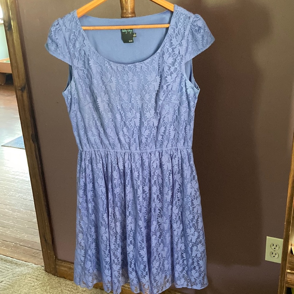lace dress